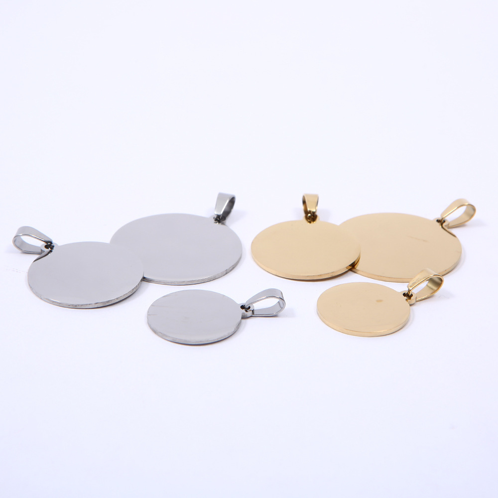 Venta caliente transfronteriza Acero inoxidable Hueso hueco Marca de perro Colgante Metal para mascotas Colgante Regalo Fábrica de letras láser