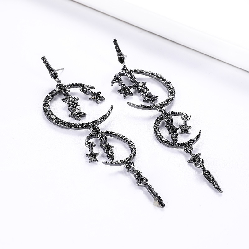 Europeo y americano clásico popular nuevo romántico diamante estrella Luna pendientes largo diamante incrustado elegante mujer pendientes Venta caliente