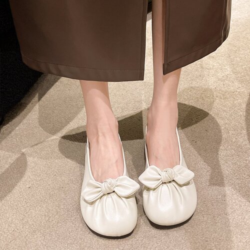 2025 Summer New Butterfly Knot Flat Sole Round Head Low Mouth Bean Bean Shoes Soft Sole Soft Face Women's Shoes Wholesale