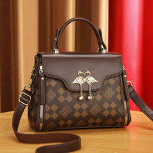 �羳��������Ů���¿ʱ�аٴ��б�����ƤС�������������