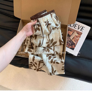 ������300���a���ɴ��б��z�ϵ��ޏ����ѝŮ�ļ��@�����eѝ��