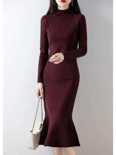 French-style knitted fishtail skirt women's slim-fit dress, new autumn/winter long-sleeved mock turtleneck bottoming skirt, elegant midi skirt.