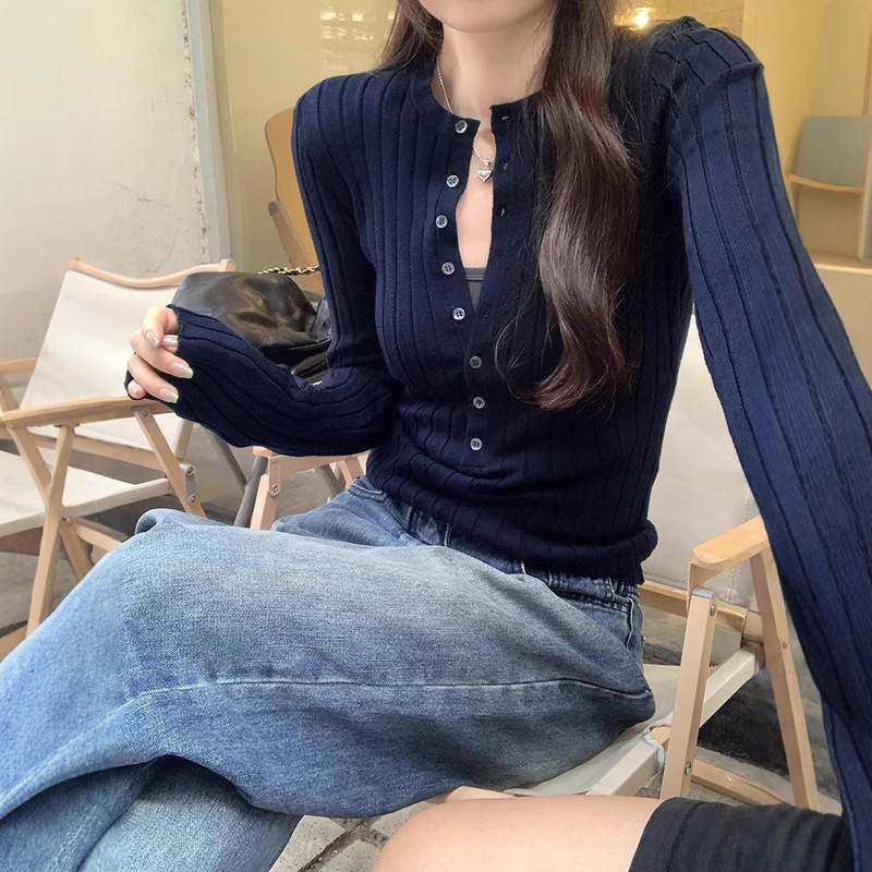 Knitted Henry-Style Base Layer Top for Women, 2025 New Style, Navy Blue, High-End, Slim-Fit, Short, Long-Sleeved Sweater