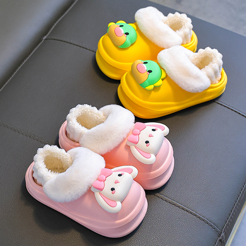 2024 nuevos zapatos de tacones de invierno para niños, niños y niñas, bolsas cálidas y tacones de terciopelo impermeables, zapatos de algodón para niños