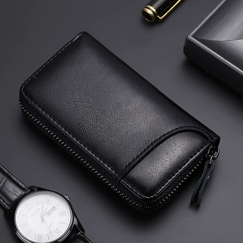 Ретро-силиконовый/поливинилуглеапасный? but polyurethane is полиуретановый, capacious key bag = вместительный футляр для keys? Пожалуйста: