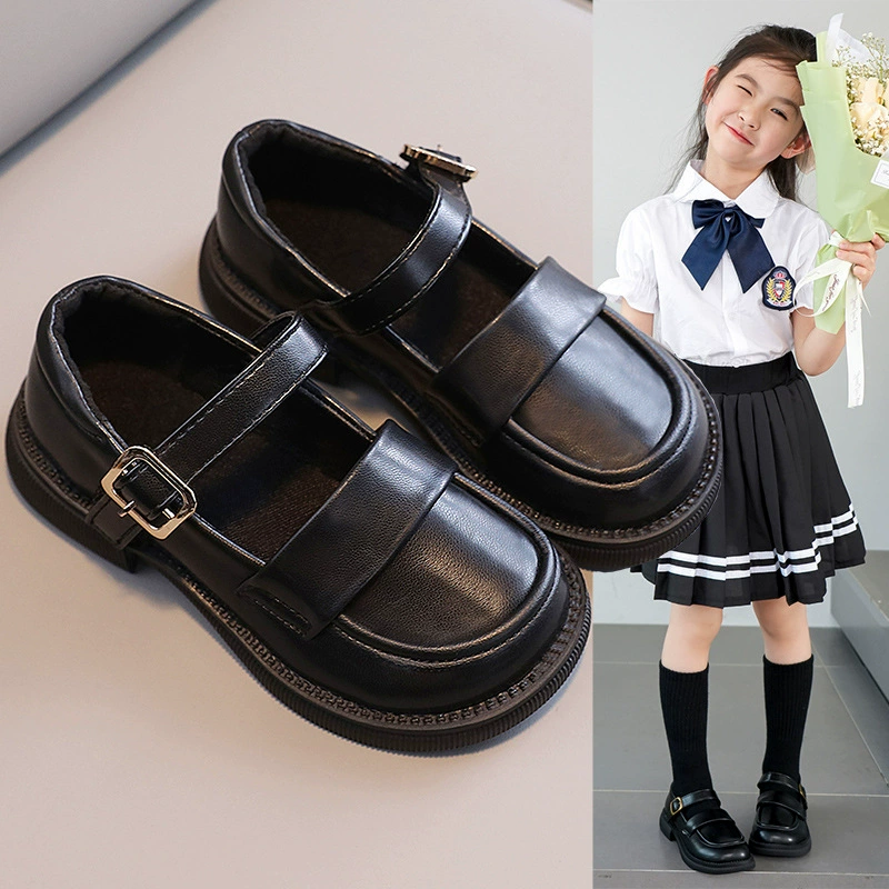 Кожаная обувь для девочек кроссовки принцессы весной и осенью 2025 новая детская мягкая подошва одиночная обувь черная Мэри Джейн Лефу обувь оптом