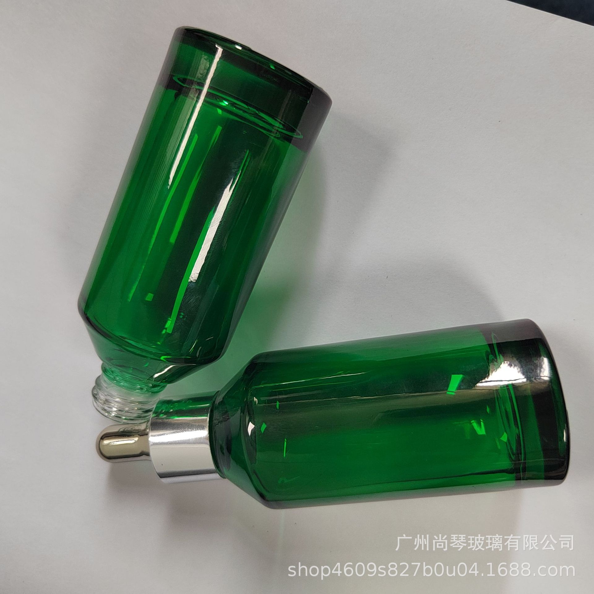 Nuevo en stock herena lvbao botella 30ml engrosada botella de vidrio de hombro 50ml botella cuentagotas líquida esencia