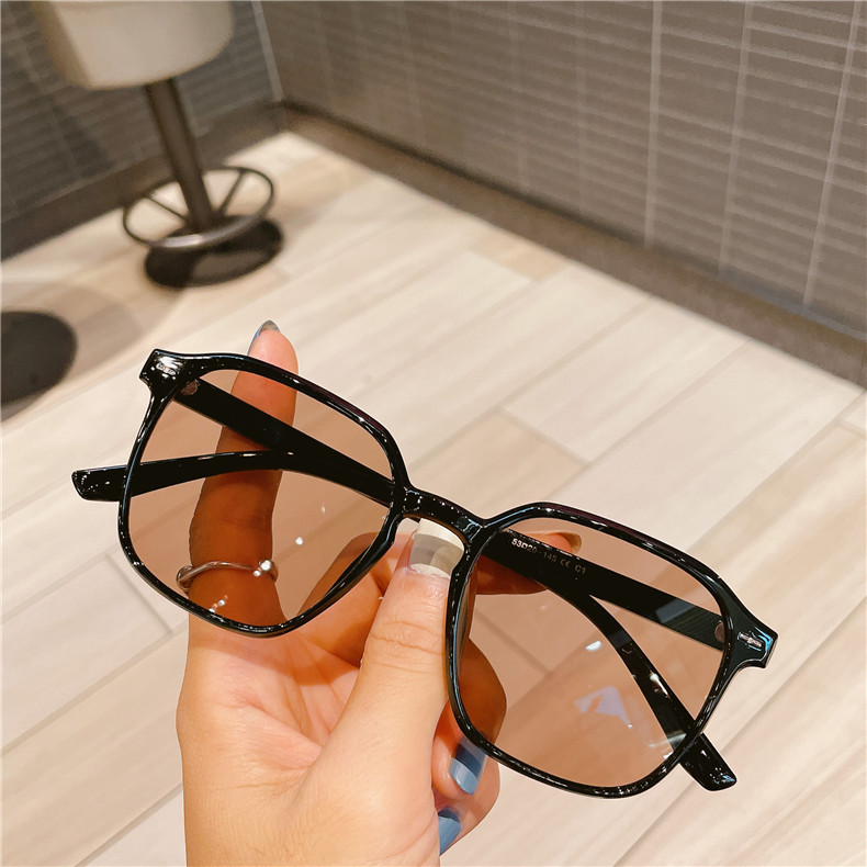 黑框浅茶片 (3).jpg