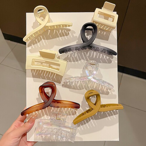 Extra large cross-grabbing clip for women, frosted hair clip, temperament hair clip, hair clip on the back of the head, hair-grabbing shark clip headgear