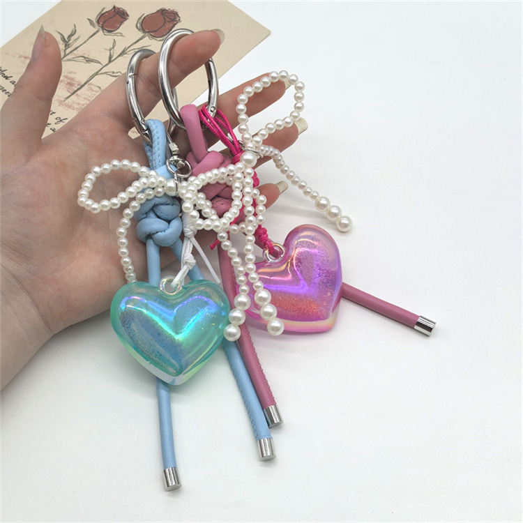 1 Piece Acrylic Heart Shape Bag Pendant Keychain display picture 4