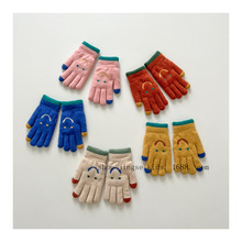韩风儿童可爱笑脸时尚拼色手套秋冬男童女童户外保暖百搭五指手套
