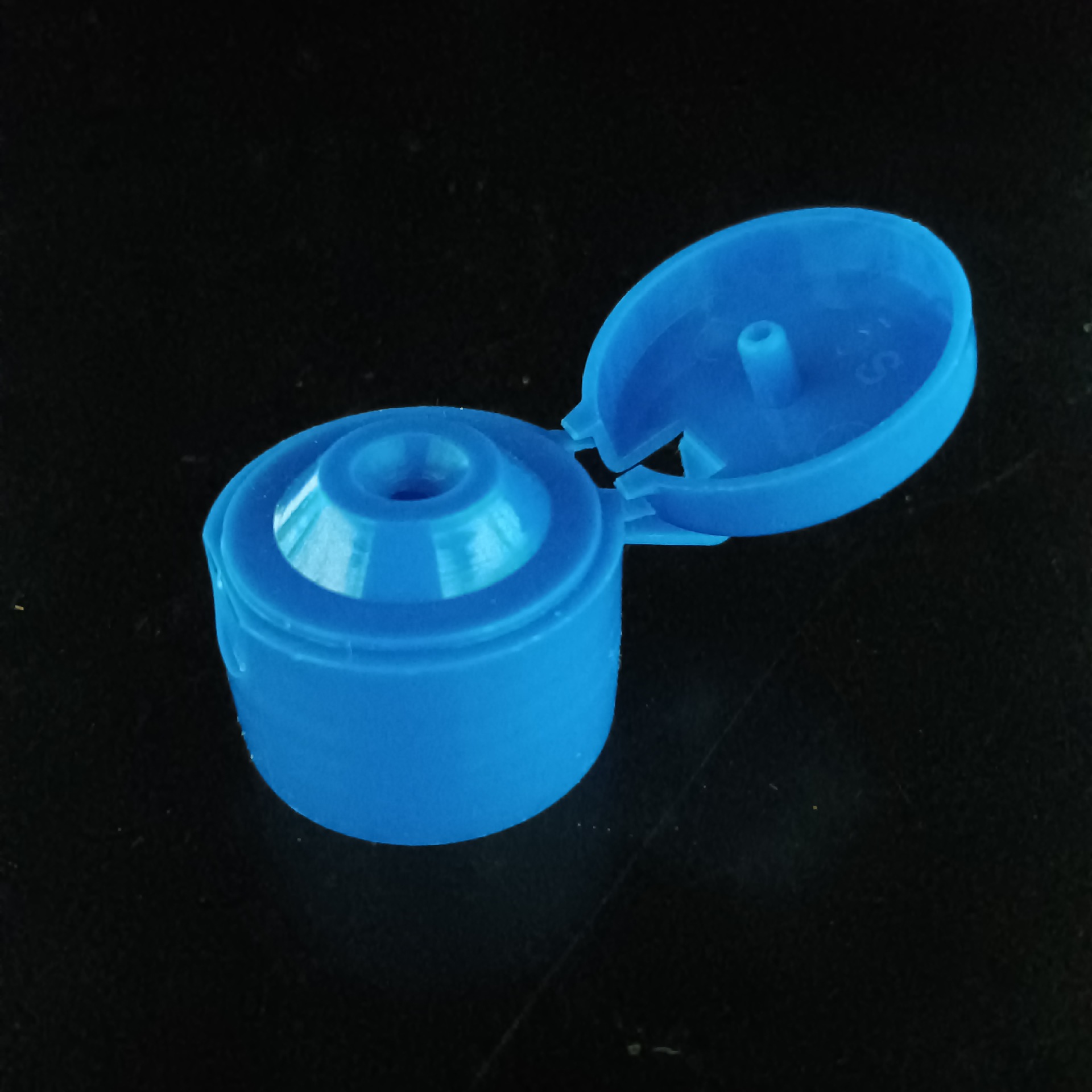 plastic bottle cap