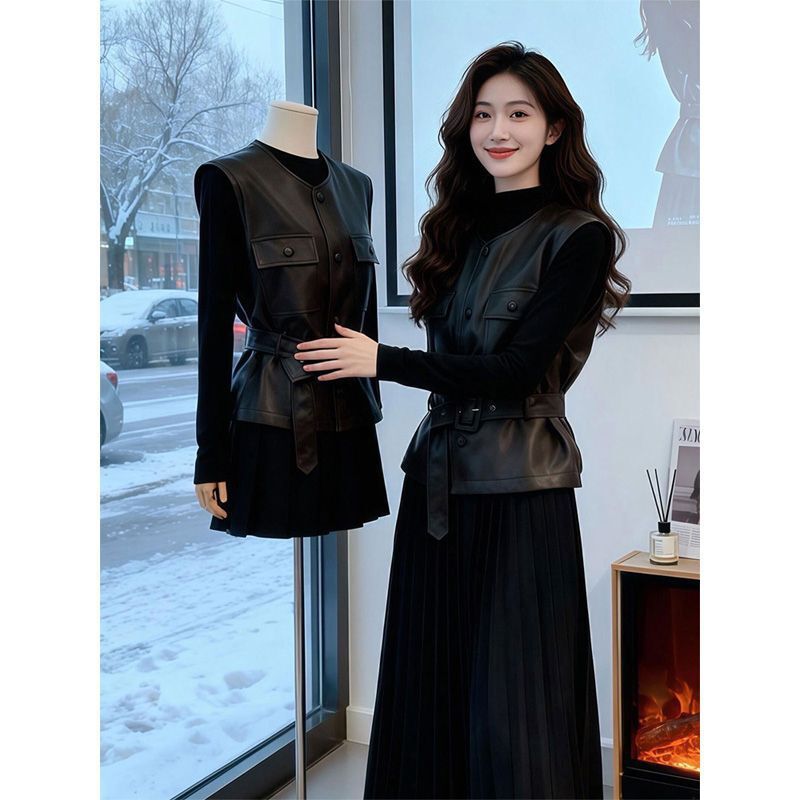 2026 Spring and Autumn New Leather Vest, This Year's Popular European Fashion Trend, Stylish and Trendy Leather Vest Short Coat 2026 Spring and Autumn New Leather Vest, This Year's Popular European Fashion Trend, Stylish and Trendy Leather Vest Short Coat