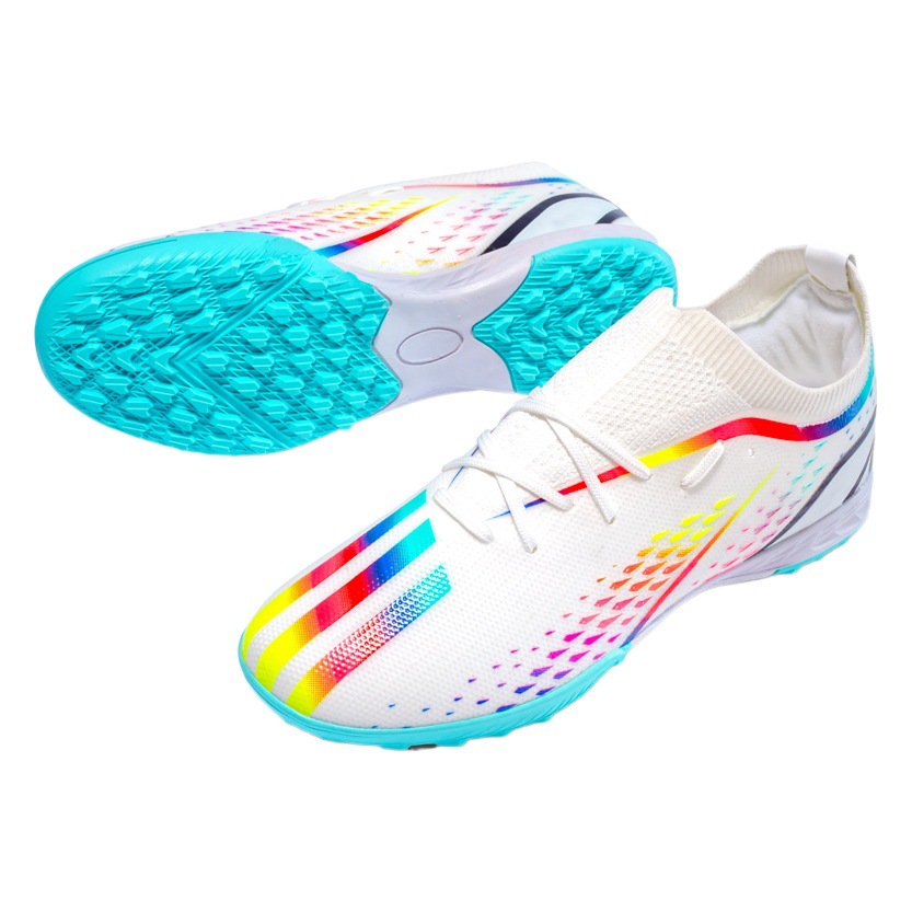 2023 nuevos zapatos de fútbol transpirables para hombres y mujeres zapatos de fútbol de césped interior clavos largos zapatos de entrenamiento de fútbol de clavos cortos