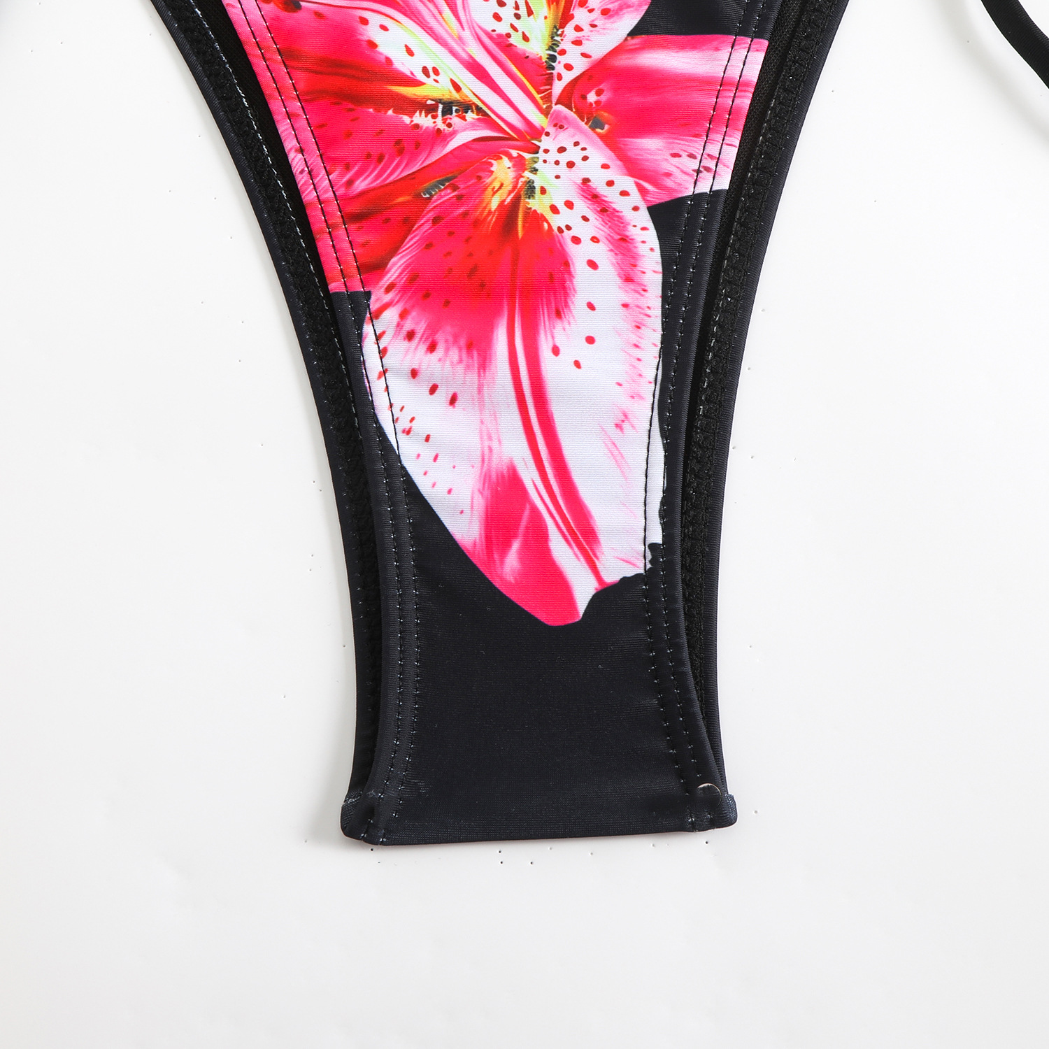 84g Weight Sexy Feel Of Sensation Bikini Panties Style Polyester Fabric Type 2 Pieces Set Quantity Swimming Pool, Beach Occasion Flower Pattern Women's Gender Women's Flower 2 Pieces Set Bikinis Swimwear 2
