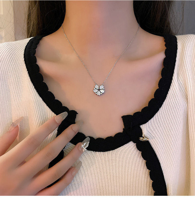 Fashion Flower Titanium Steel Plating Zircon Pendant Necklace 1 Piece