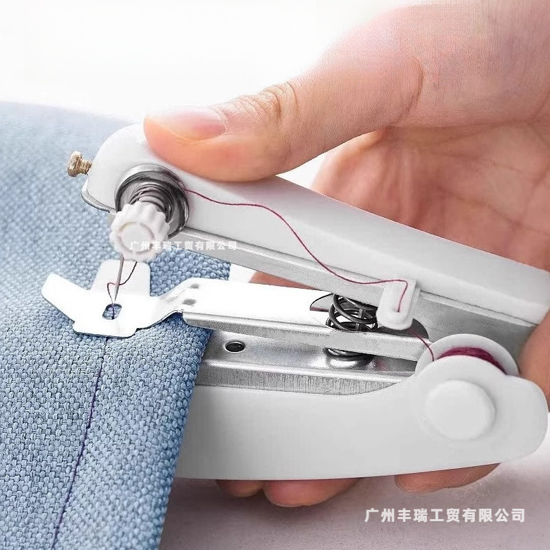 爆款厂家手动缝纫机迷你缝纫机袖珍式手动创意便携式缝纫机批发
