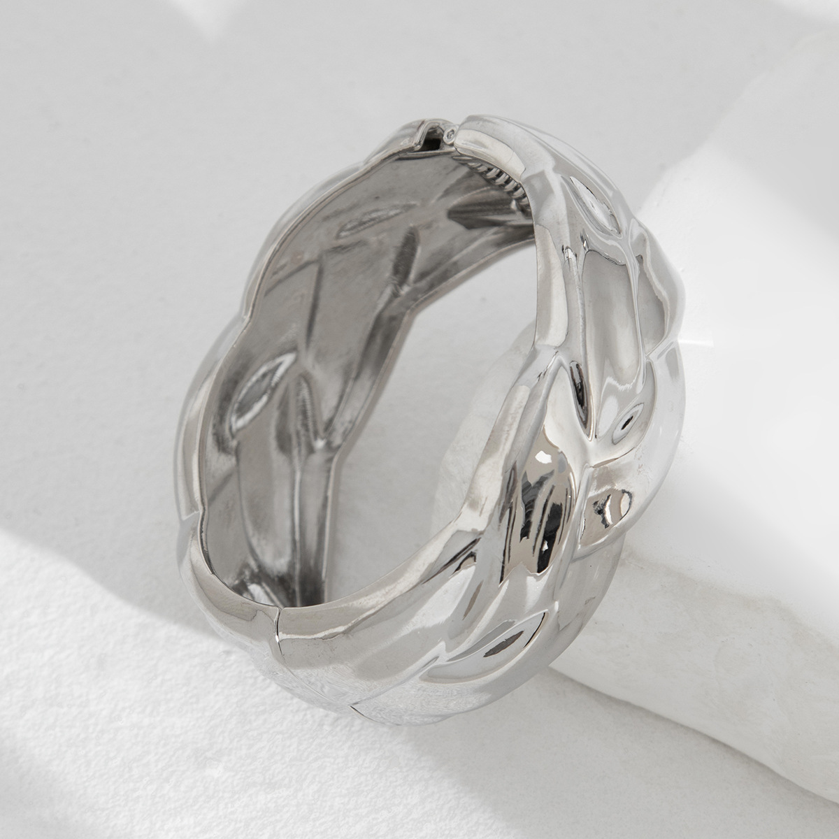 12g Weight Imitation Pearl Inlay Material Rings, Bracelets Classification 1 Piece Quantity Casual, Party, Street Occasion Alloy Material Solid Color Pattern All Seasons Season Women's Gender Inlay Design Cool Style, IG Style Style Gold, Silver Color Cool Style IG Style Solid Color Alloy Inlay Imitation Pearl Women's Rings Bracelets 10