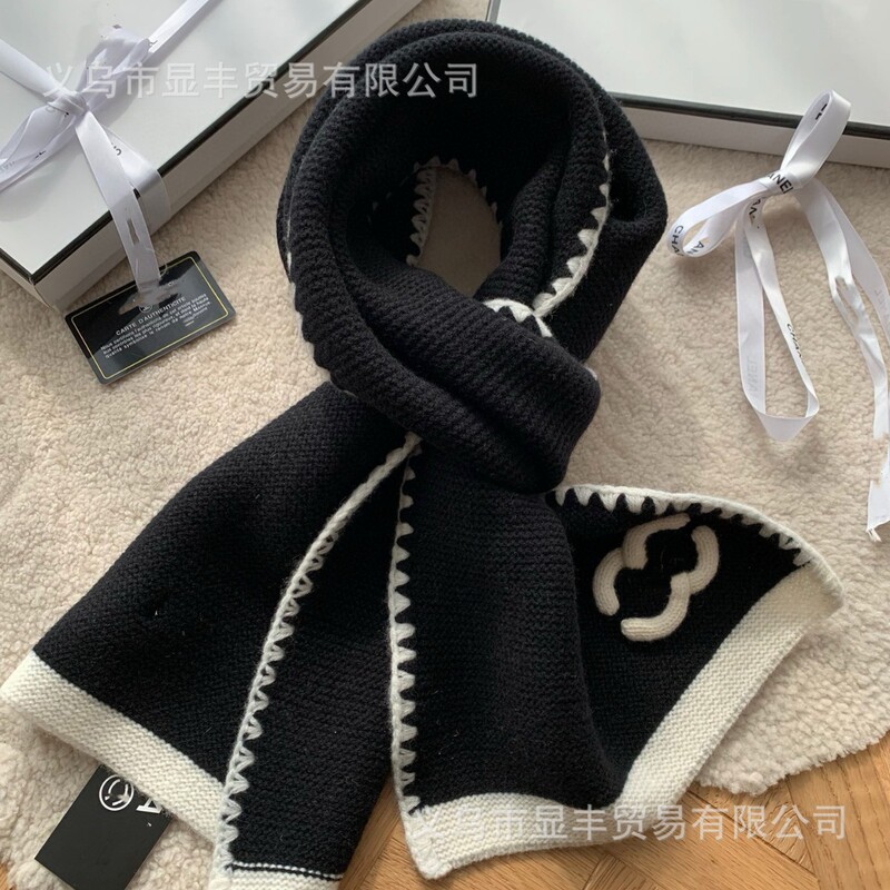 Chanel-style series knitted autumn and winter new wool and cashmere scarf, knitted Korean version, warm, long style, popular and versatile Chanel-style series knitted autumn and winter new wool and cashmere scarf, knitted Korean version, warm, long style, popular and versatile