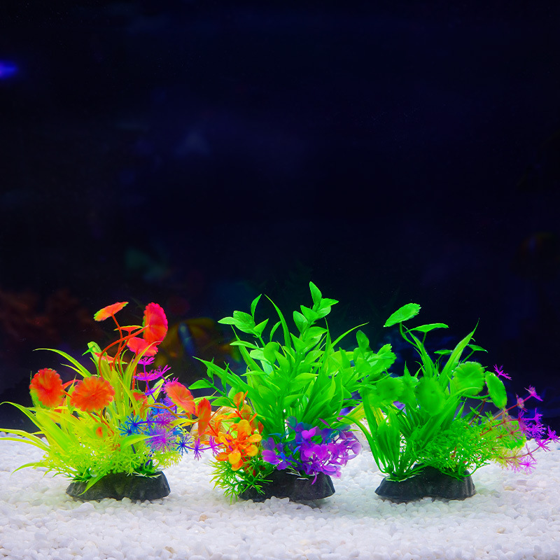 Fabricante de fuente de pajar de simulación Decoración de micro paisaje Decoración Agua falsa Hierba Pecera Paisajismo Flor de plástico Acuario