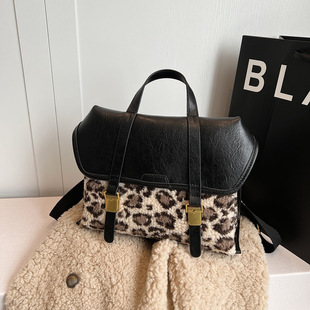 �߼���С�������]���Ů2024�¿��ﶬ���yëëб����͹��p�米��