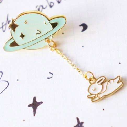 New European and American Products Launch Planet Fried Egg Fuji Mountain Cloud Charm Cat Shaped Brooch Pin Clasp Bulk