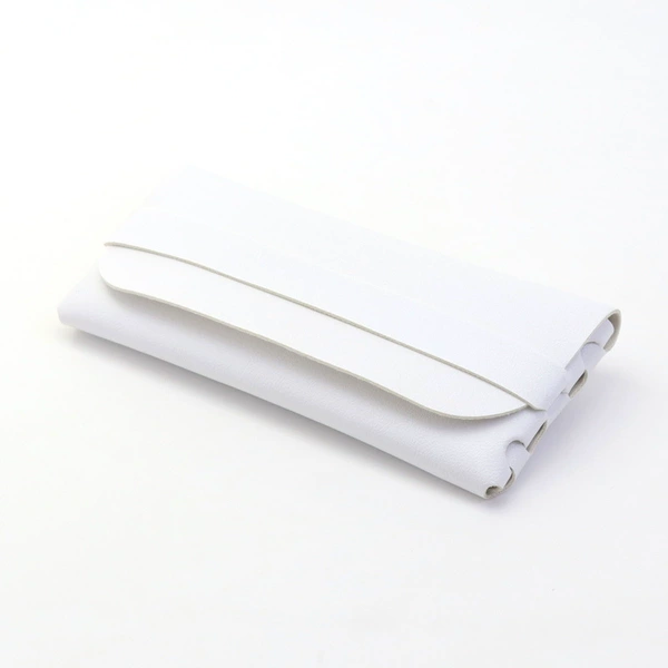 Band -style white leather box
