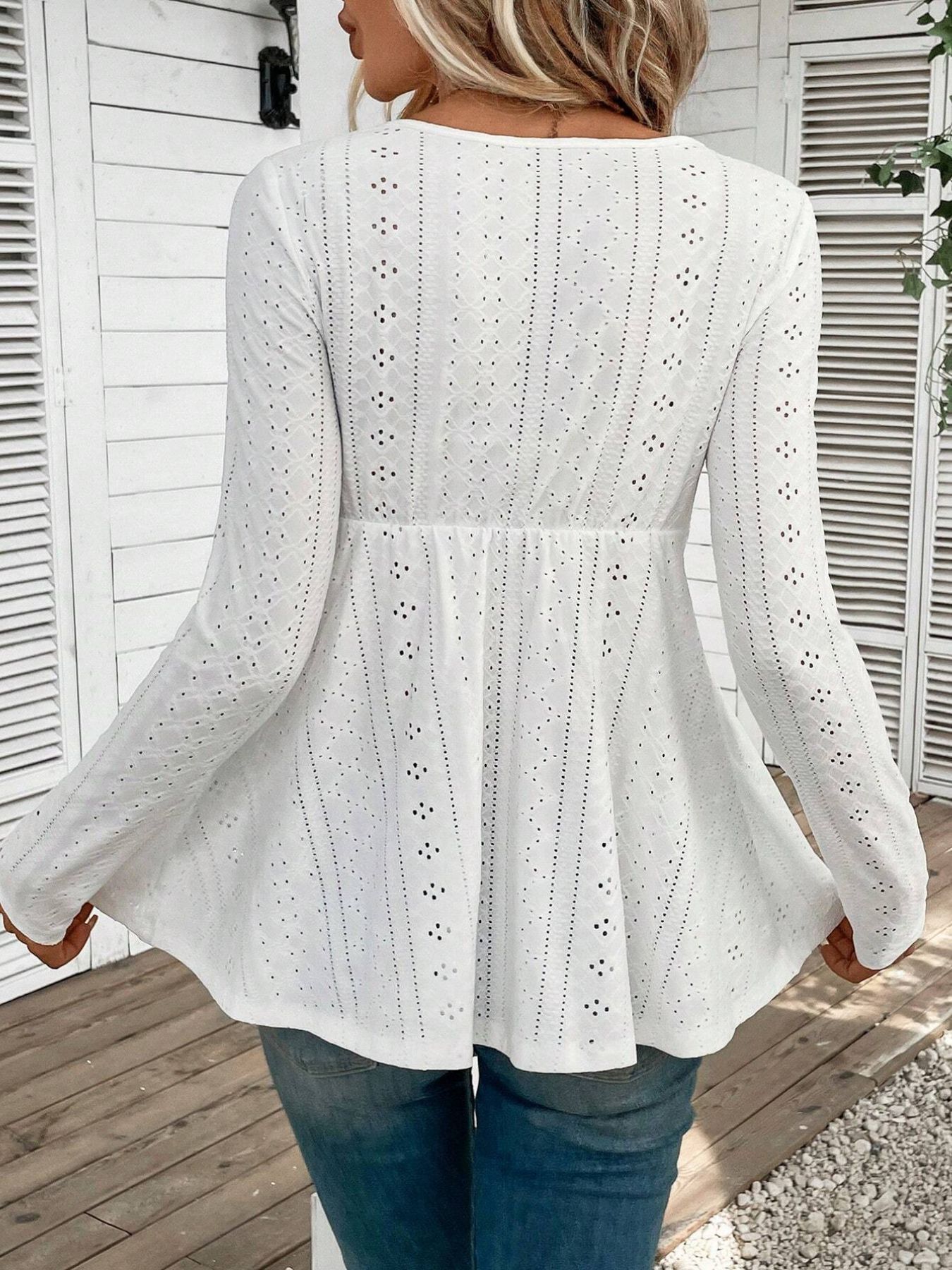 Elegant Women's Long Sleeve T-Shirt V-Neck Patchwork Lace Top Solid Color Casual American Style Spring New 2026_ecoleips.com