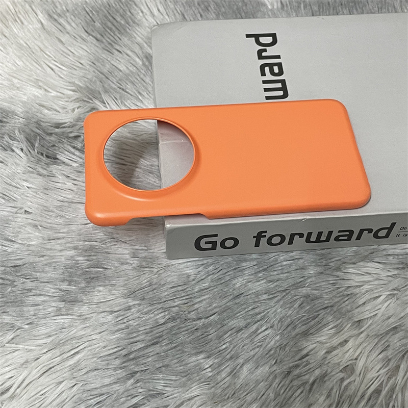 Aplicable a Huawei Mate70Pro semi-paquete de funda de teléfono esmerilada Nova13Pro cubierta protectora anti-caída sin marco superior e inferior
