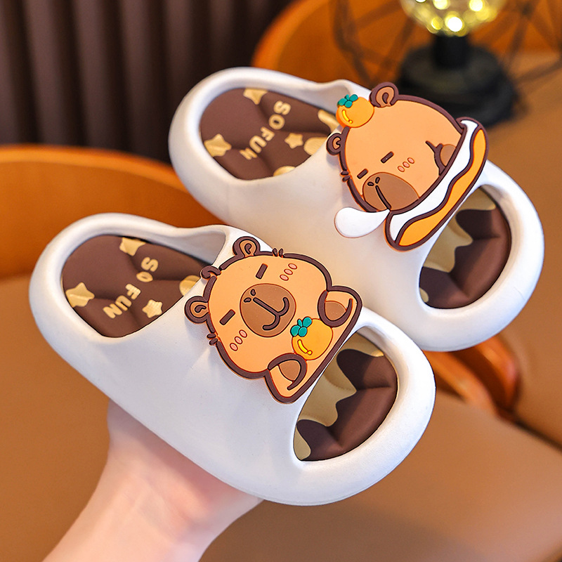 Capibara zapatillas de verano para niños y niñas antideslizantes para niños de edad media para padres y niños bañados en interiores para niños de playa zapatillas de arena