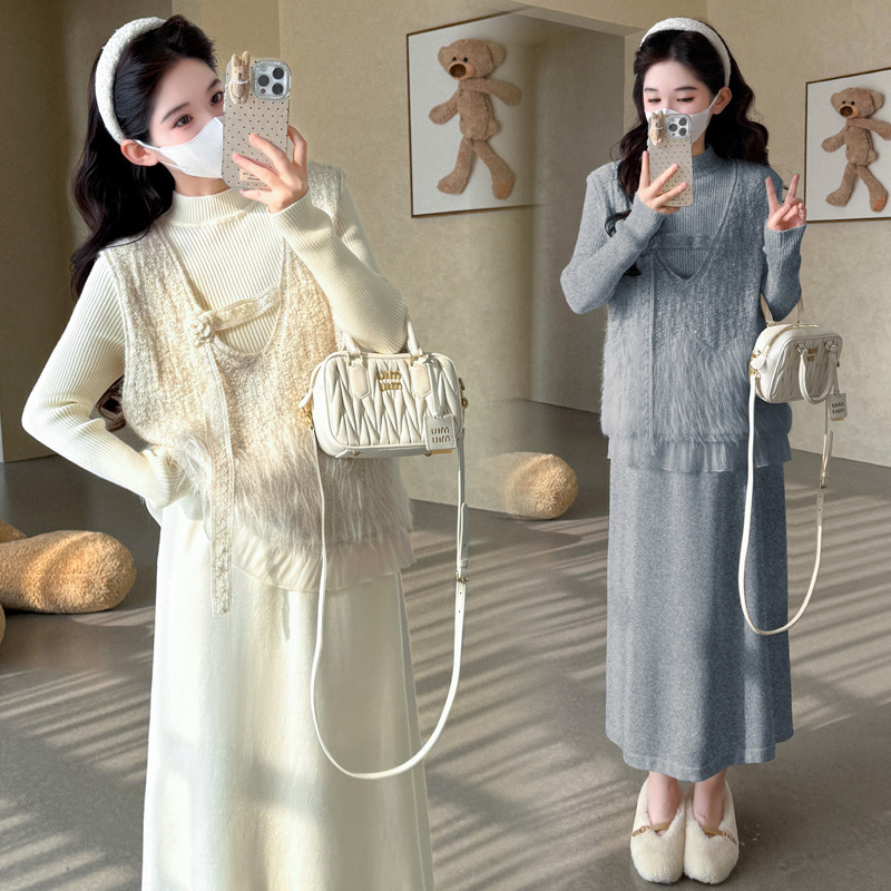 孕妇装2025秋冬季新款韩版时尚重工钩花马甲+软糯打底裙孕妇套装|undefined
