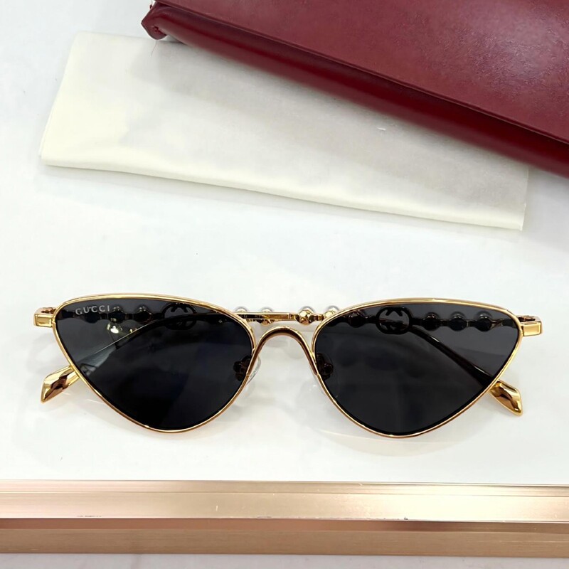 New Gm Style Heart-Shaped Diamond-Encrusted Sunglasses for Women, High-End Oval Small Frame Flat Lens Sunglasses, Fashionable Gg1666