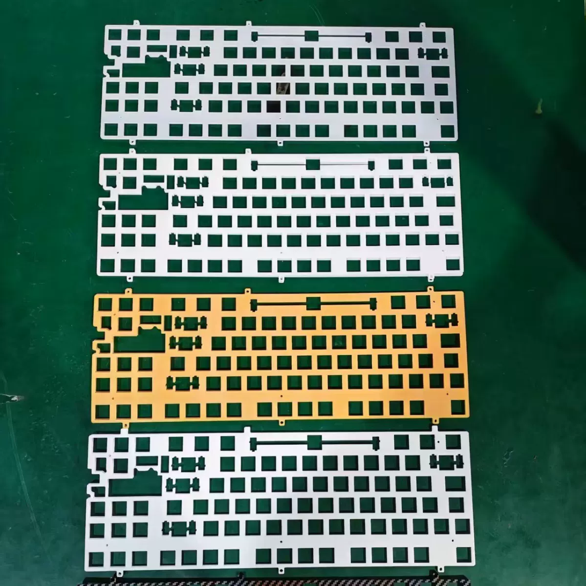 PEI定位板POM喷砂光面CNC精密加工定制光滑无毛刺PP定制键盘配件