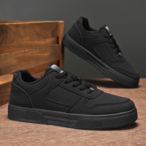 Breathable Skate Shoes Sleek Black Low Top Casual