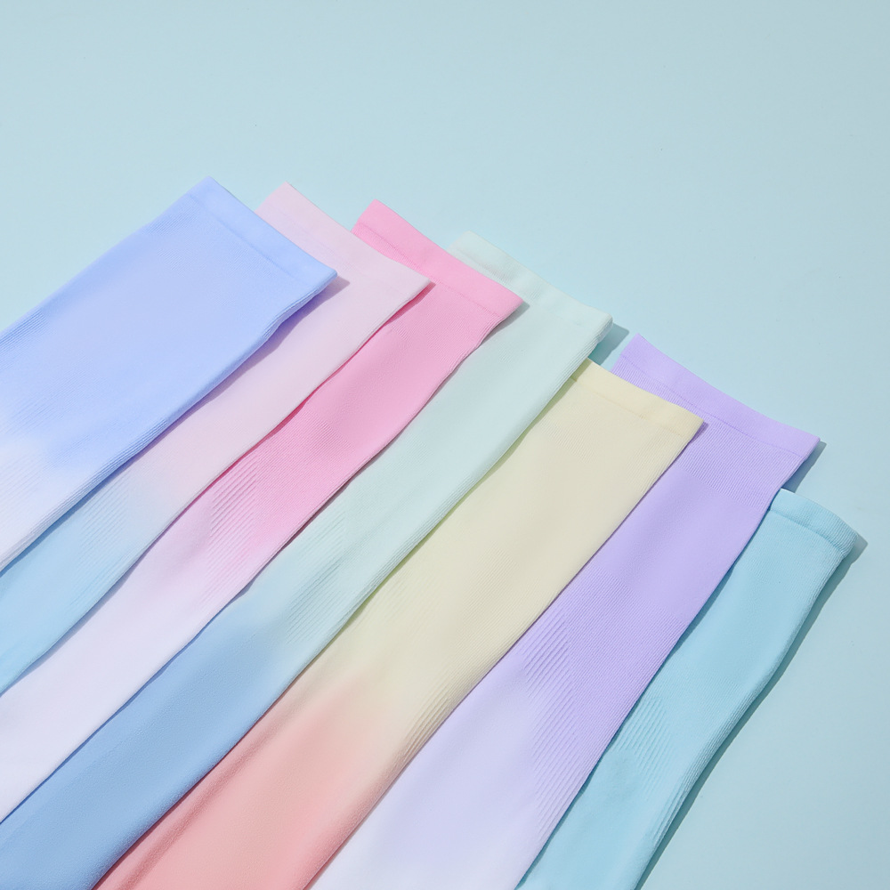 Korean Version Ice Silk Sleeve Socks for Summer Outdoor Cycling, Fingerless Ice Socks for Sun Protection Fishing, Breathable and Sweat Absorbent Sports Arm Sleeves