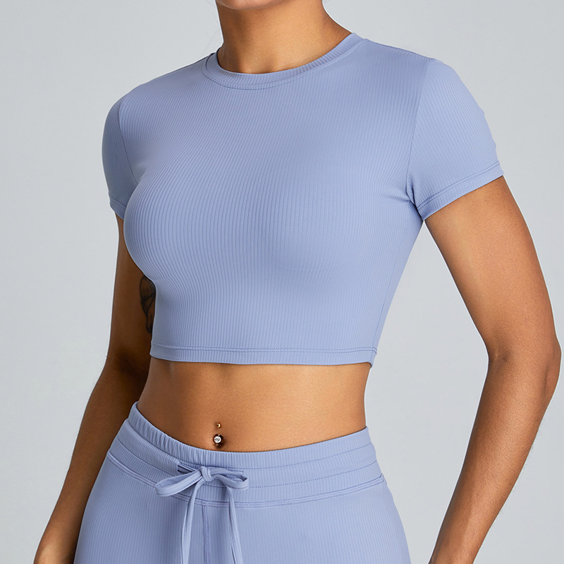 Primavera y verano nueva camiseta deportiva delgada ropa de yoga con hilo para mujer, top de manga corta, ropa de fitness de ocio al aire libre delgada para mujer