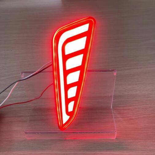 Adecuado para Toyota CHR parachoques trasero luz CH-R luz de freno CHR parachoques trasero luz de advertencia