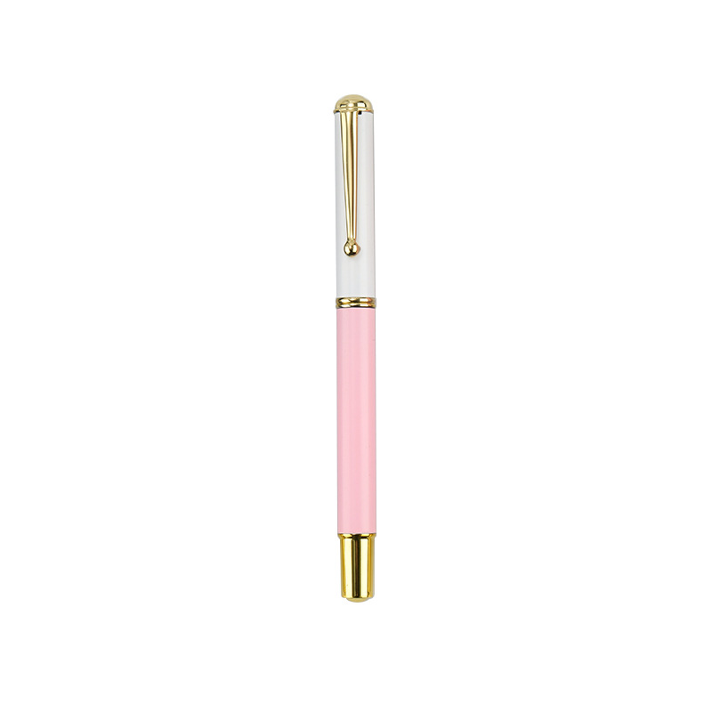 polo rosa de cuello blanco