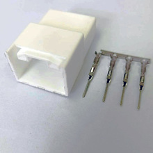 皇冠14P母壳现货供应汽车保险丝盒线束连接器插头车用接插件