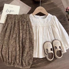 2025 秋と冬の新しい女の子スーツ森人形シャツトップスと花柄ブルマ 2 点セット女の赤ちゃんトレンディ