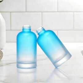 批发白色磨砂膏霜瓶 按压乳液瓶 渐变蓝色精油瓶 化妆品分装瓶