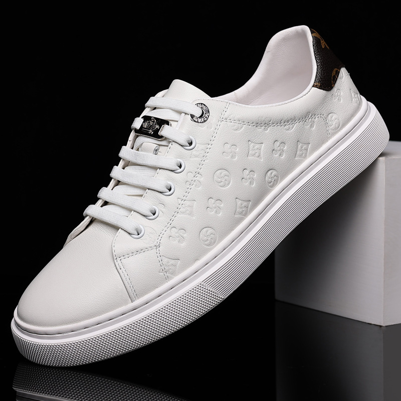 Zapatos de hombre de cuero genuino nuevos 2024, zapatillas casuales de piel de vaca, zapatos versátiles, zapatos juveniles, zapatos de cuero blancos para hombre.