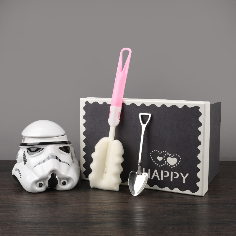 Tendencia creativa transfronteriza taza de gran capacidad con cubierta con cuchara taza de cerámica Star Wars taza de agua