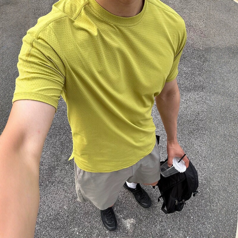 Mustard Yellow Laser Quick-Drying Short-Sleeved Men's Summer Mesh Breathable Ice Silk T-Shirt Fitness Sports Cycling Clothing Half-Sleeved Mustard Yellow Laser Quick-Drying Short-Sleeved Men's Summer Mesh Breathable Ice Silk T-Shirt Fitness Sports Cycling Clothing Half-Sleeved