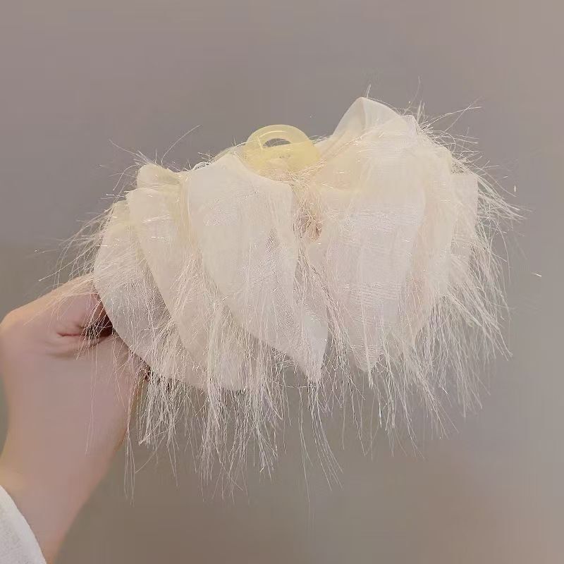 ハイエンドの多用途なオーストリッチフェザー秋冬ヘアクリップ甘い豪華な羽の頭飾り新しいヘアクリップメーカー卸売|undefined