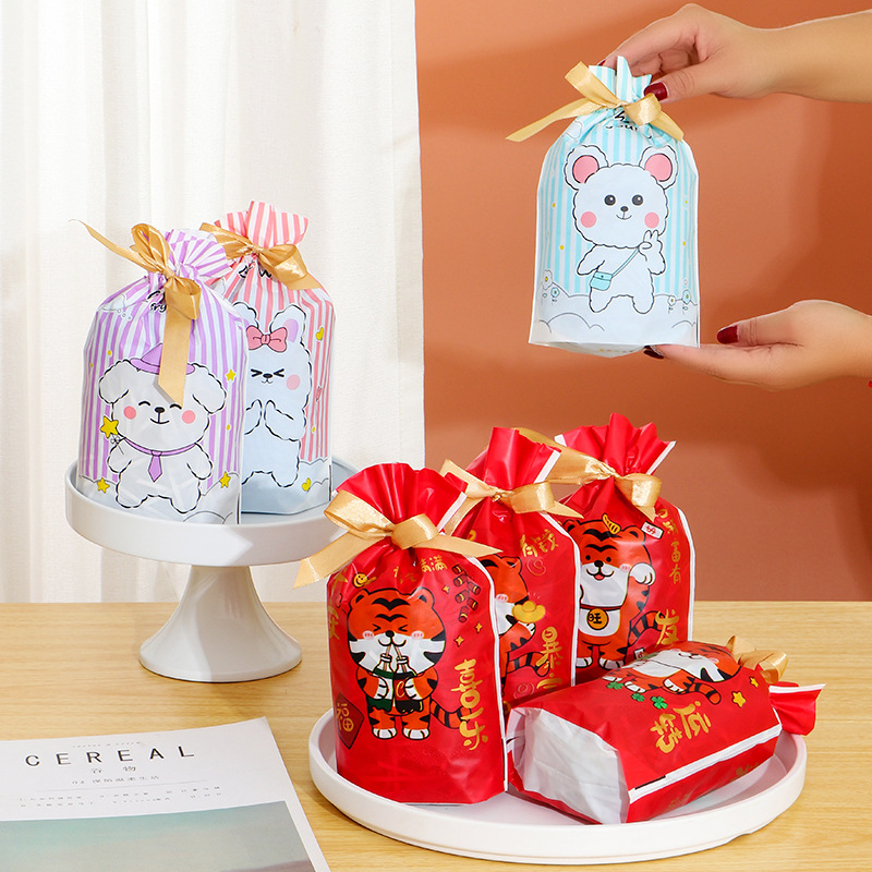 厂家批发跨境专供新年发财虎抽绳饼干袋喜庆礼品袋丝带糖果束口袋