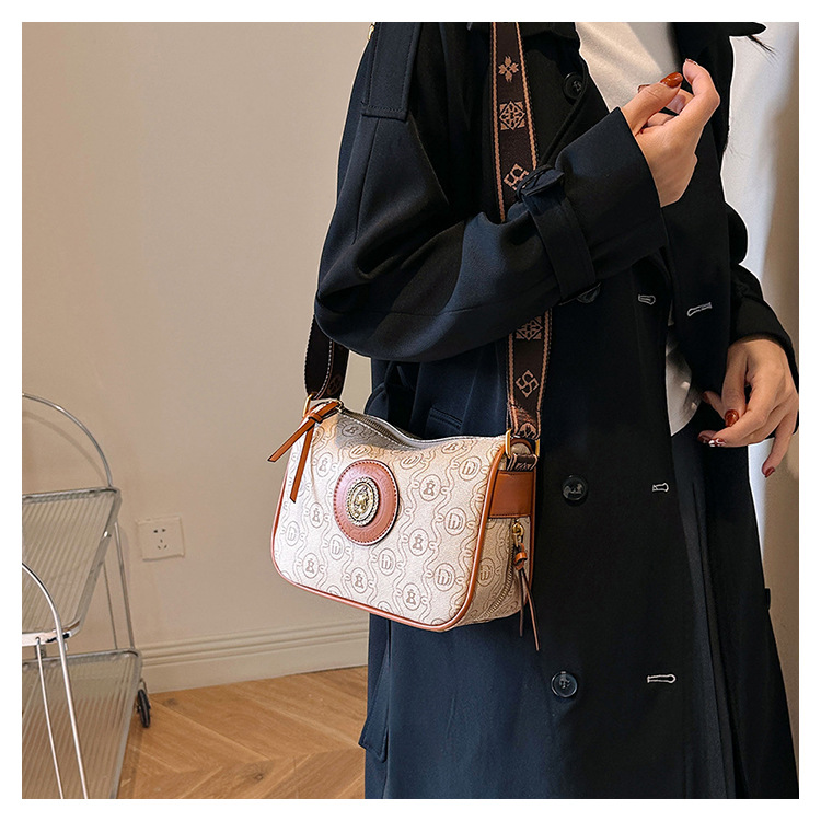 Women's Shoulder Bag With Antique Print And Wide Strap Small_voghion.com