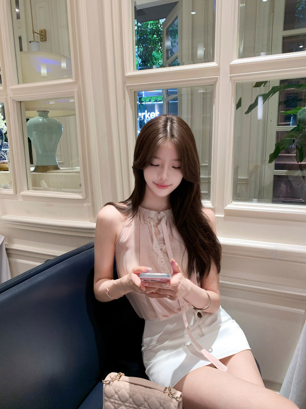 若语 花蔓少女 钻扣挖肩微透飘带雪纺上衣半身短裙套装两件套|undefined