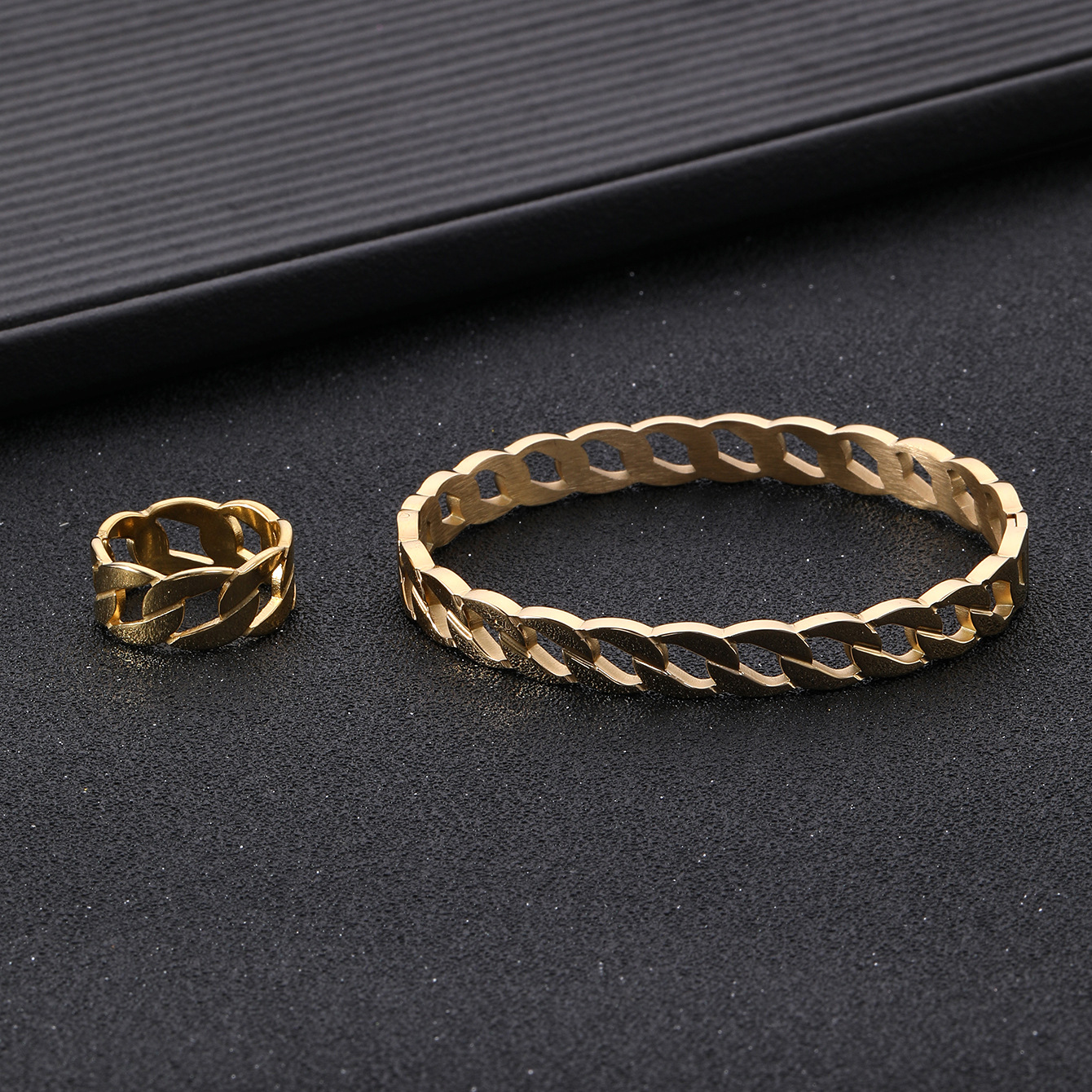 Straight trend cutting personalized titanium bracelet ring Fried Dough Twists chain set stainless steel jewelry seconds_voghion.com