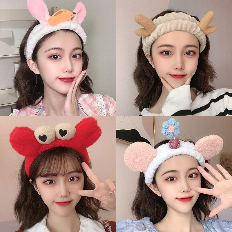 Hermosas bandas de pelo de peluche de dibujos animados otoño y invierno para mujeres lava la cara impermeable antideslizante pañuelo red 2025 nuevo paquete de cabello joyas de cabeza